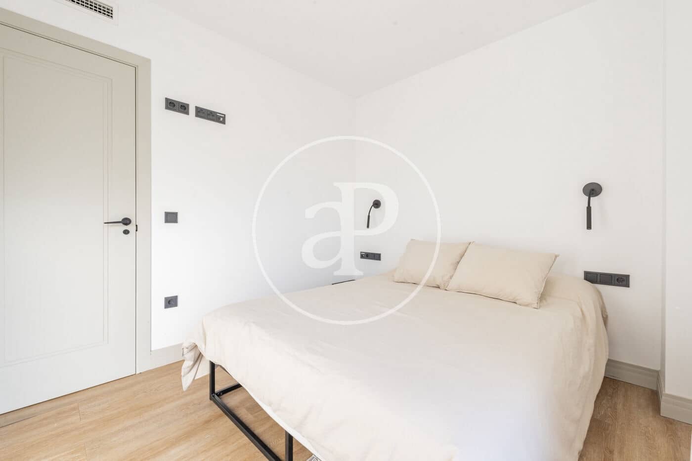 1 sovrum Lägenhet att hyra i Madrid stad med pool garage - 1 500 € (Ref: 8809874)