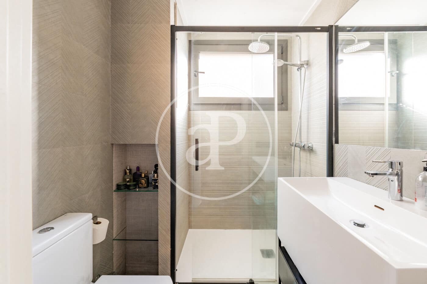 1 sovrum Lägenhet att hyra i Madrid stad med pool garage - 1 500 € (Ref: 8809874)