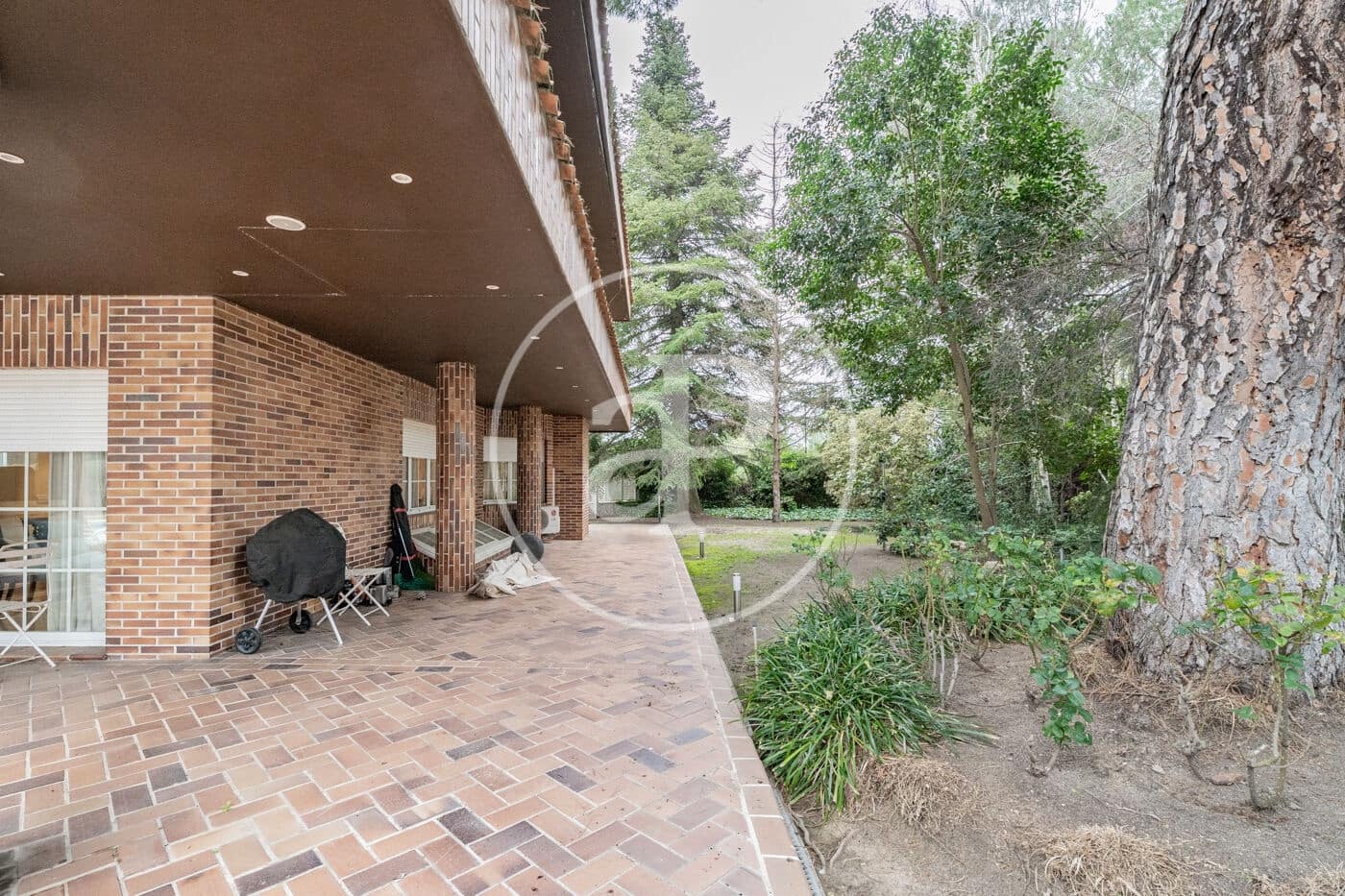 7 soverom Villa til salgs i Pozuelo de Alarcon med svømmebasseng - € 3 900 000 (Ref: 8809877)