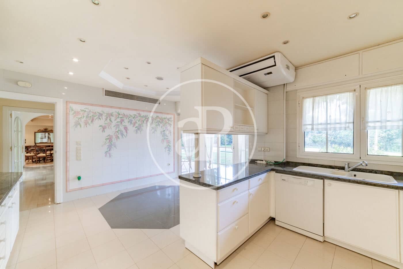 7 soverom Villa til salgs i Pozuelo de Alarcon med svømmebasseng - € 3 900 000 (Ref: 8809877)