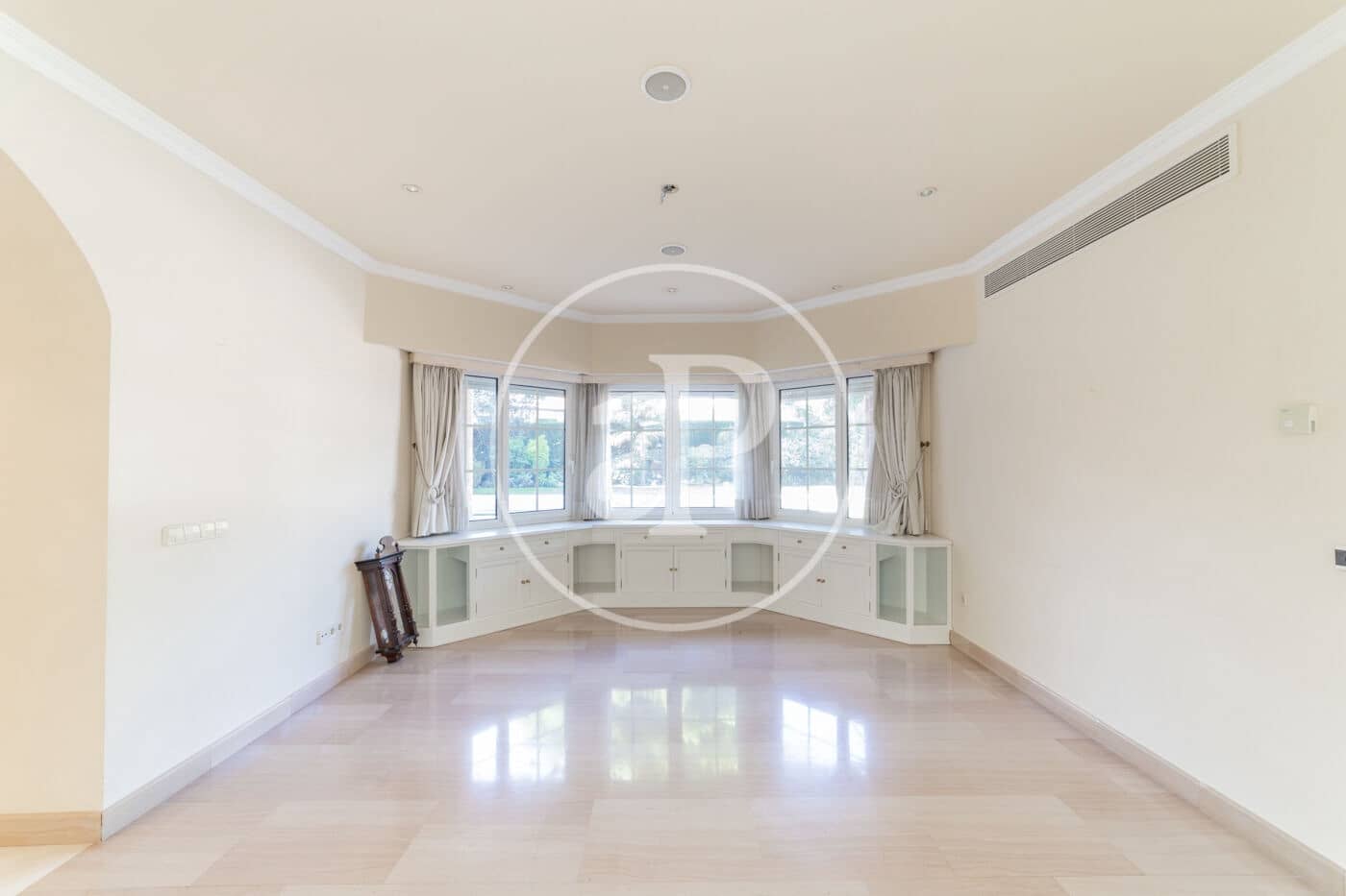 7 soverom Villa til salgs i Pozuelo de Alarcon med svømmebasseng - € 3 900 000 (Ref: 8809877)