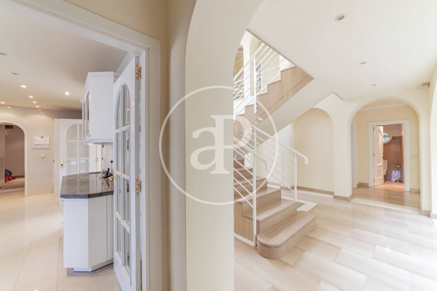 7 soverom Villa til salgs i Pozuelo de Alarcon med svømmebasseng - € 3 900 000 (Ref: 8809877)