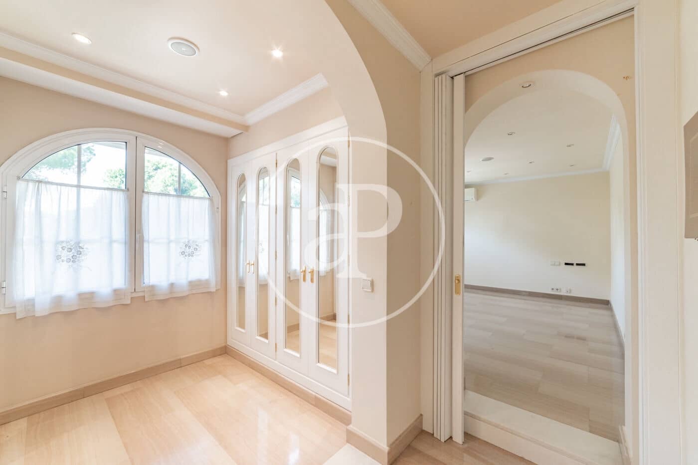 7 soverom Villa til salgs i Pozuelo de Alarcon med svømmebasseng - € 3 900 000 (Ref: 8809877)