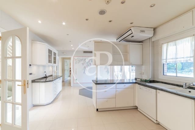 7 sypialnia Willa na sprzedaż w Pozuelo de Alarcón z basenem - 3 900 000 € (Ref: 8809877)