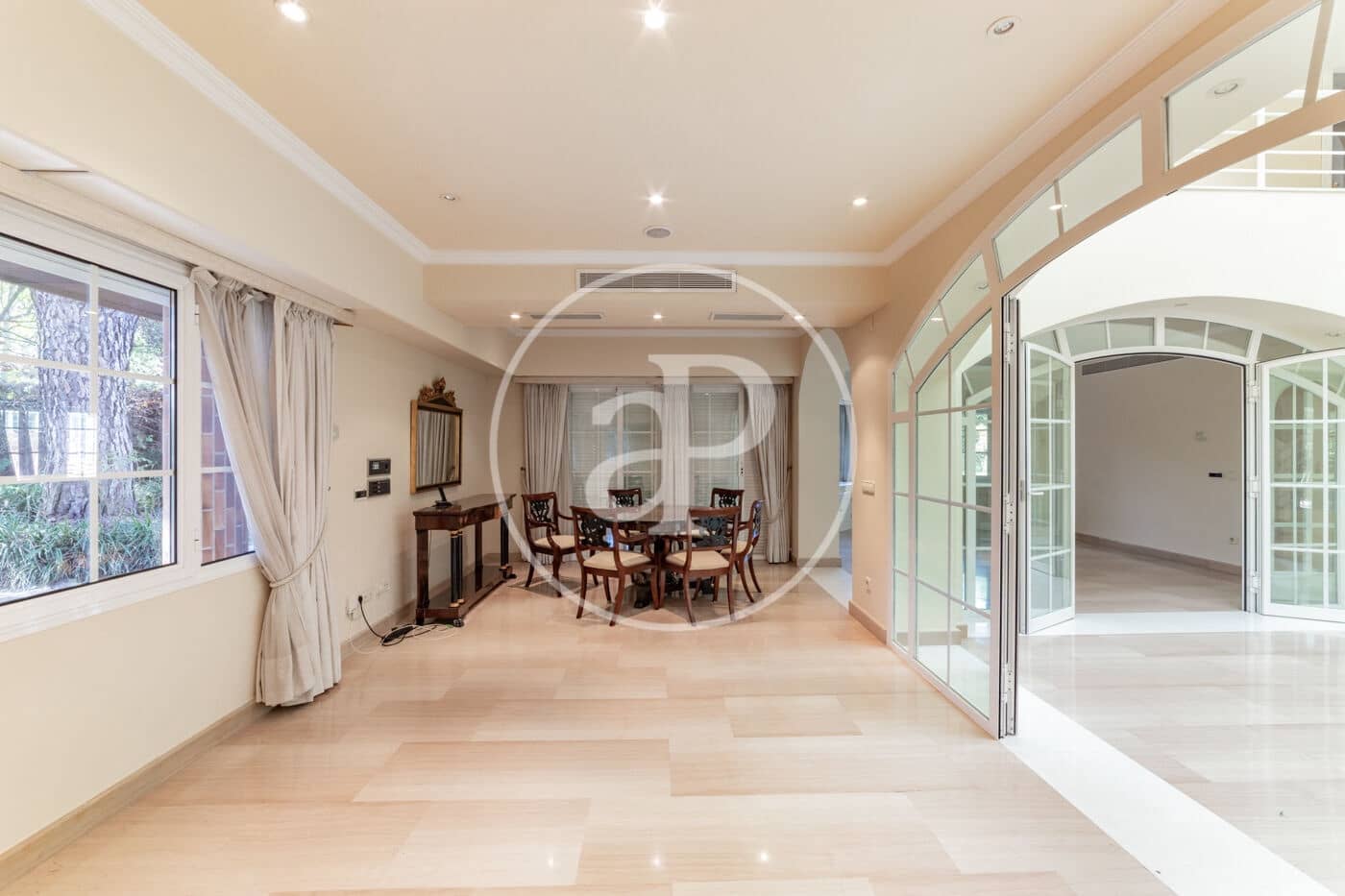 7 soverom Villa til salgs i Pozuelo de Alarcon med svømmebasseng - € 3 900 000 (Ref: 8809877)