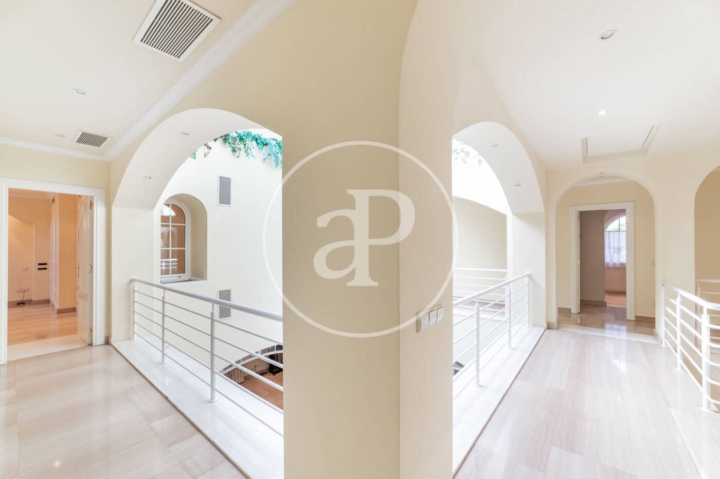 7 soverom Villa til salgs i Pozuelo de Alarcon med svømmebasseng - € 3 900 000 (Ref: 8809877)