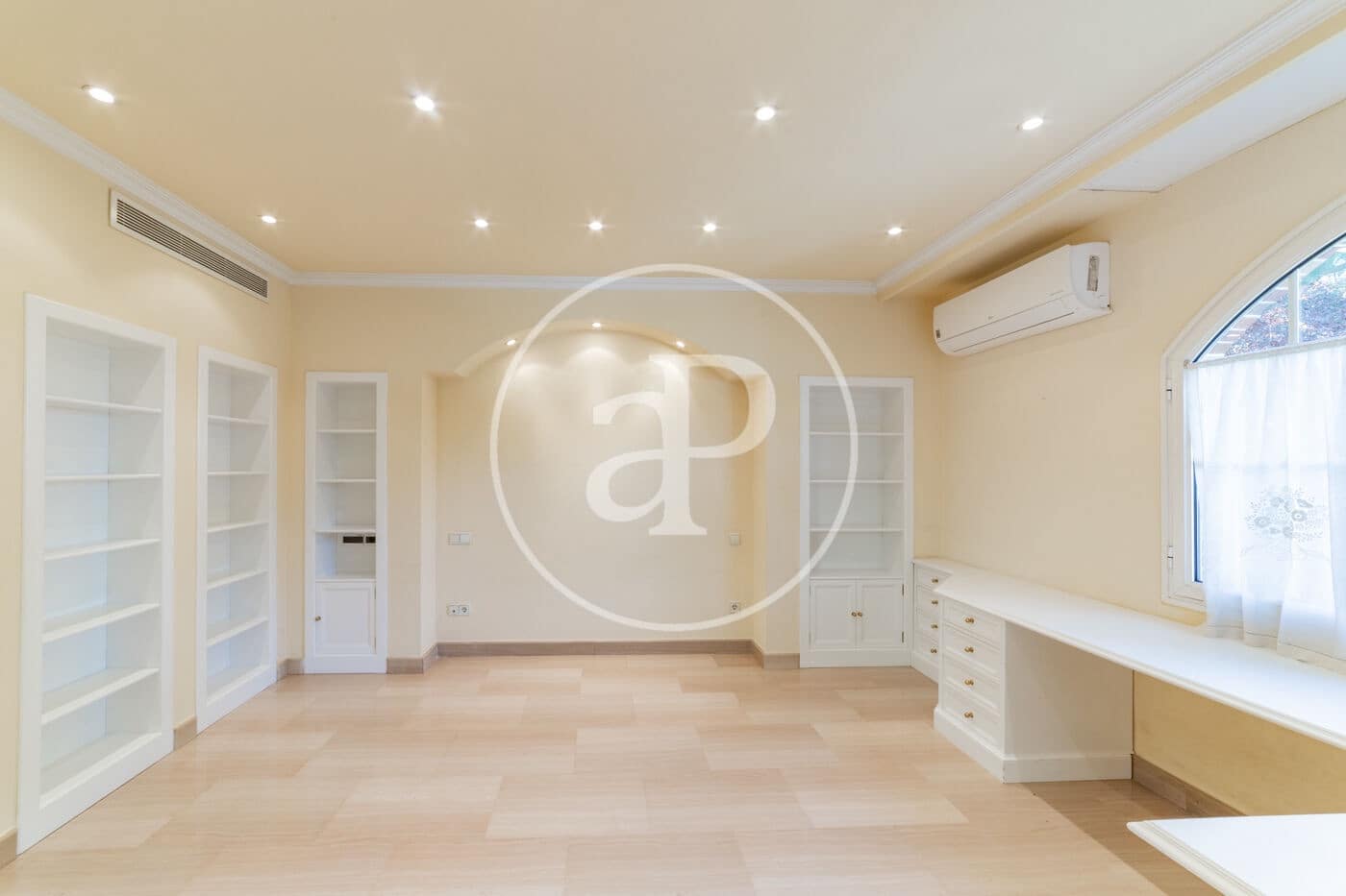 7 soverom Villa til salgs i Pozuelo de Alarcon med svømmebasseng - € 3 900 000 (Ref: 8809877)