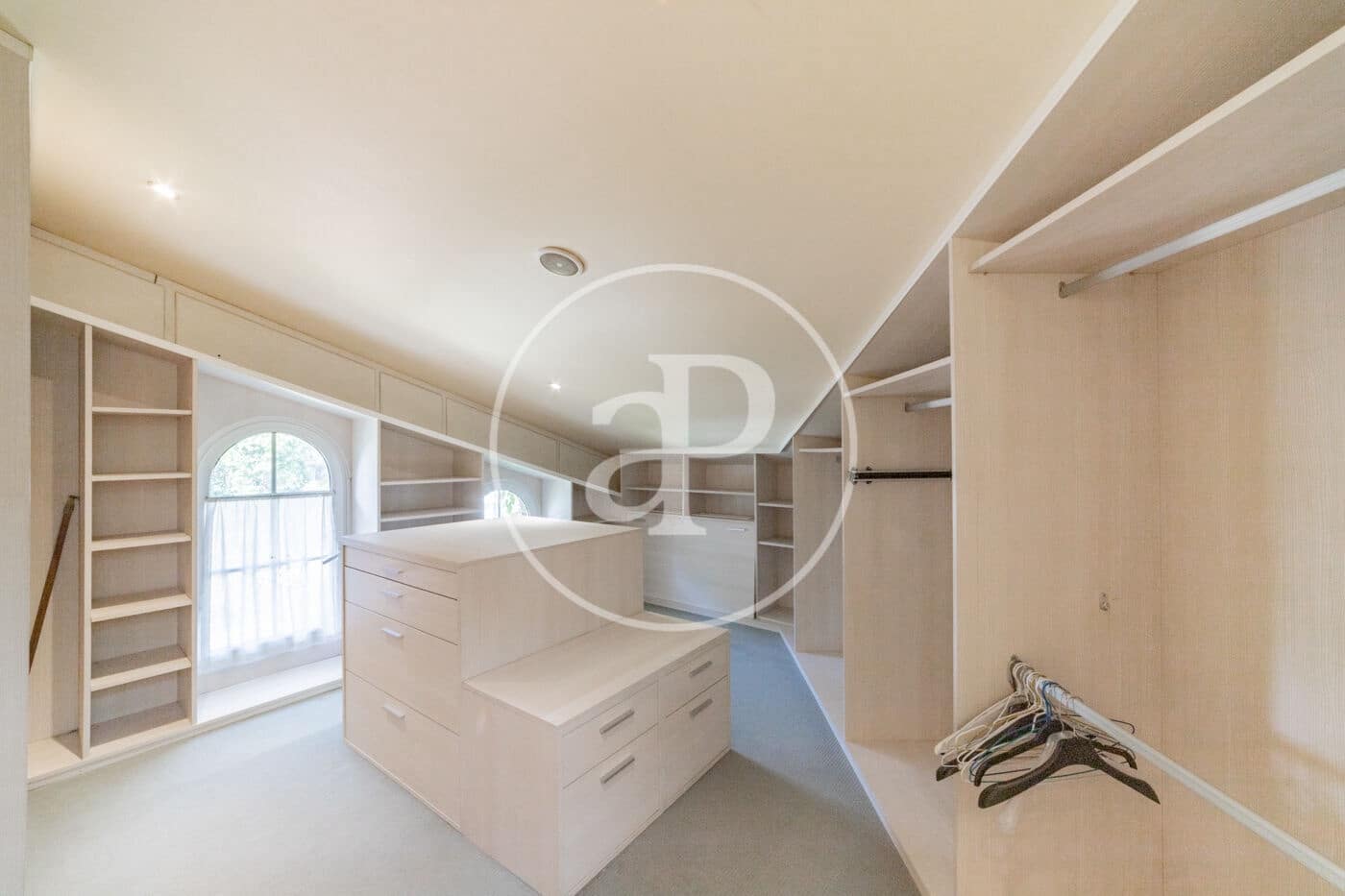 7 soverom Villa til salgs i Pozuelo de Alarcon med svømmebasseng - € 3 900 000 (Ref: 8809877)