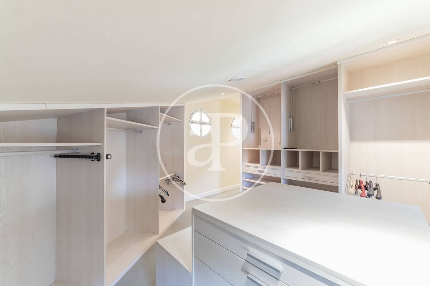 7 soverom Villa til salgs i Pozuelo de Alarcon med svømmebasseng - € 3 900 000 (Ref: 8809877)