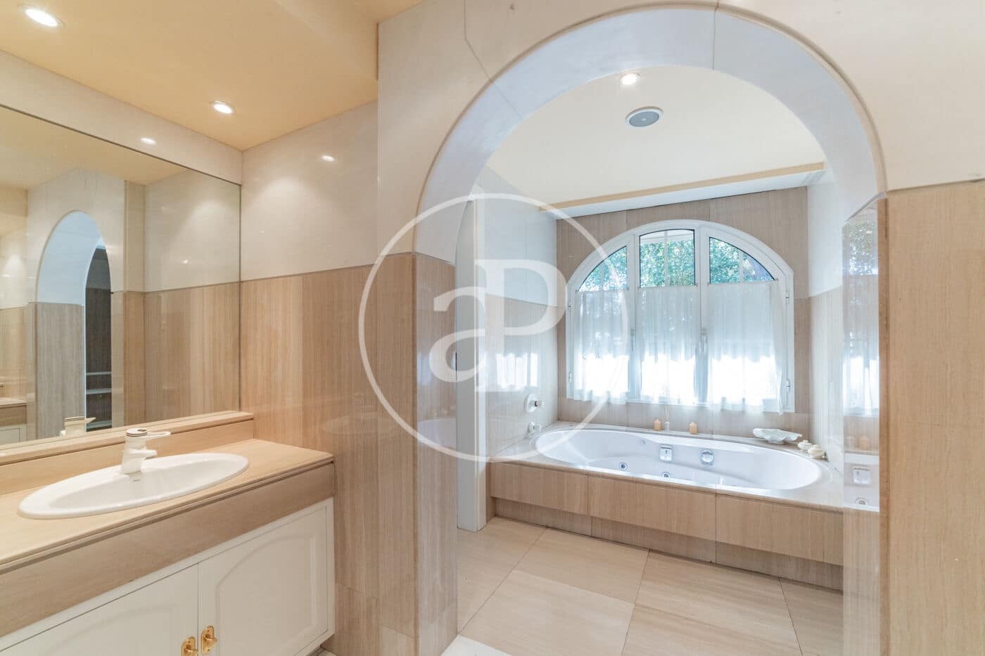 7 soverom Villa til salgs i Pozuelo de Alarcon med svømmebasseng - € 3 900 000 (Ref: 8809877)