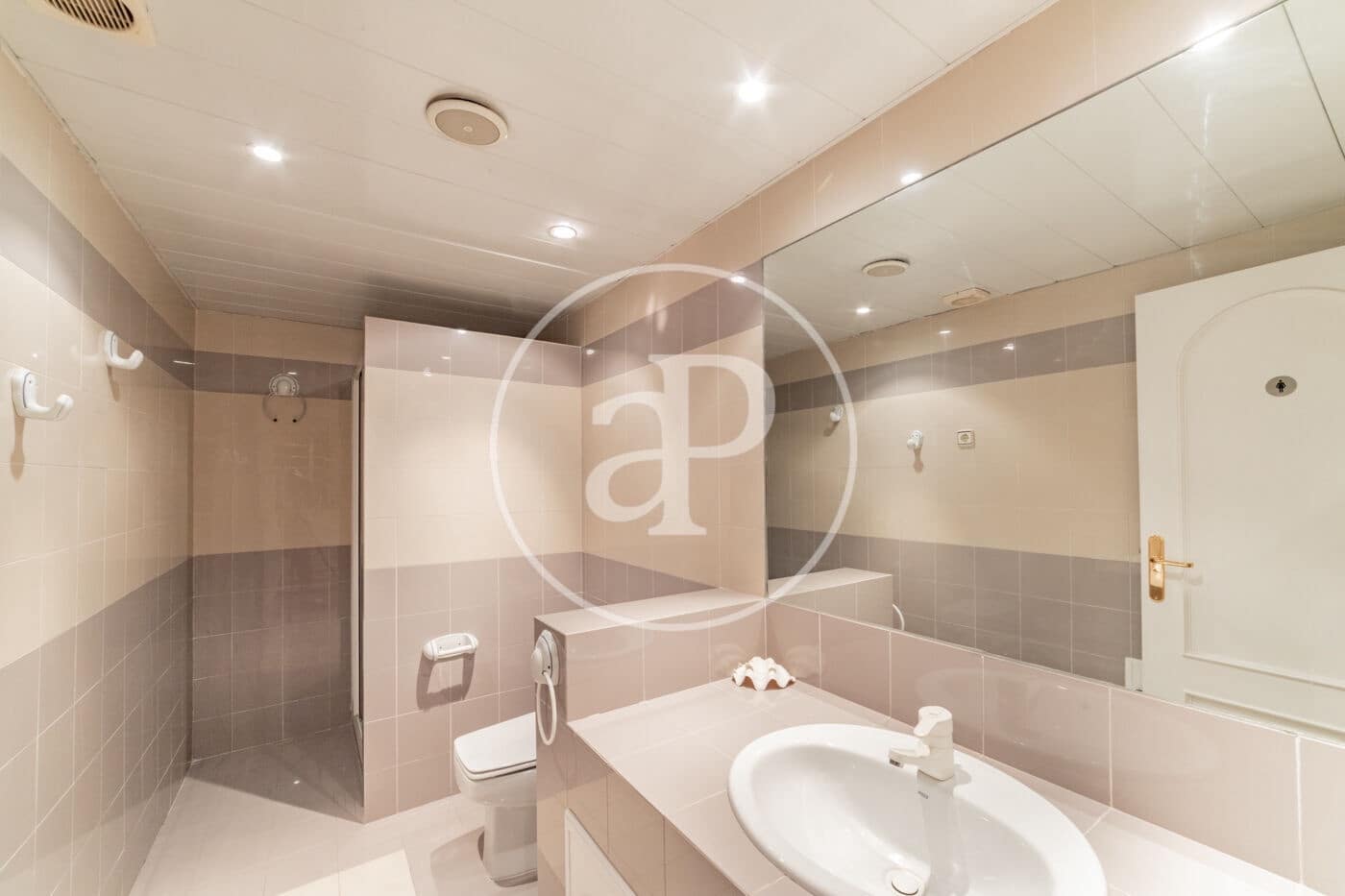 7 soverom Villa til salgs i Pozuelo de Alarcon med svømmebasseng - € 3 900 000 (Ref: 8809877)