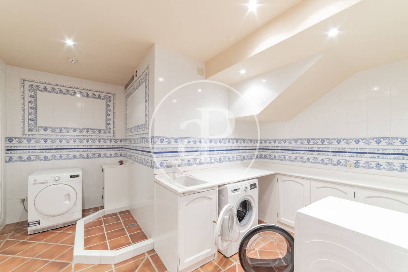 7 soverom Villa til salgs i Pozuelo de Alarcon med svømmebasseng - € 3 900 000 (Ref: 8809877)