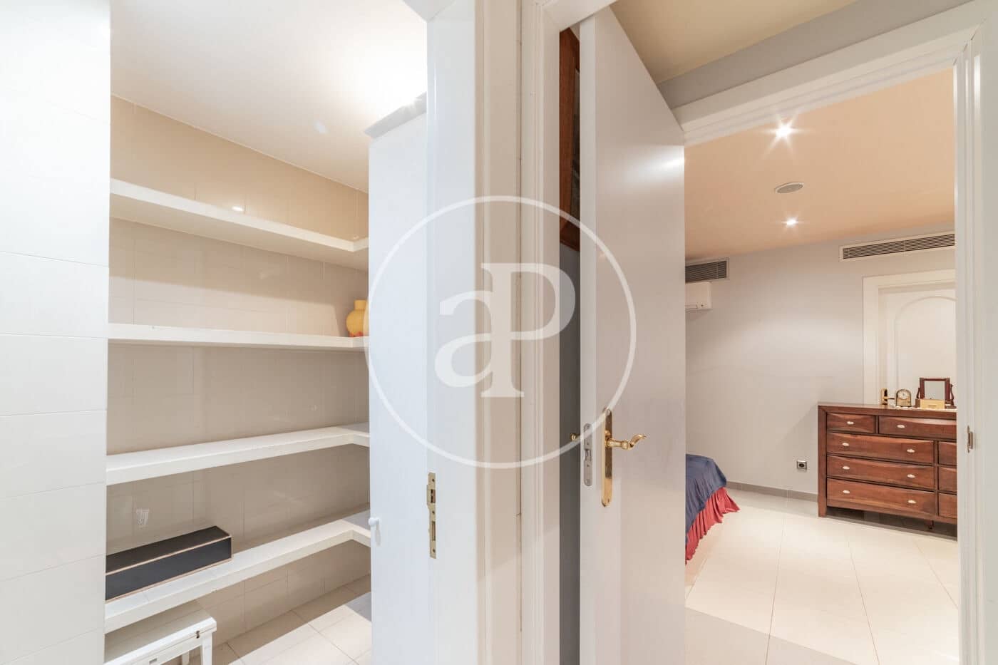 7 soverom Villa til salgs i Pozuelo de Alarcon med svømmebasseng - € 3 900 000 (Ref: 8809877)