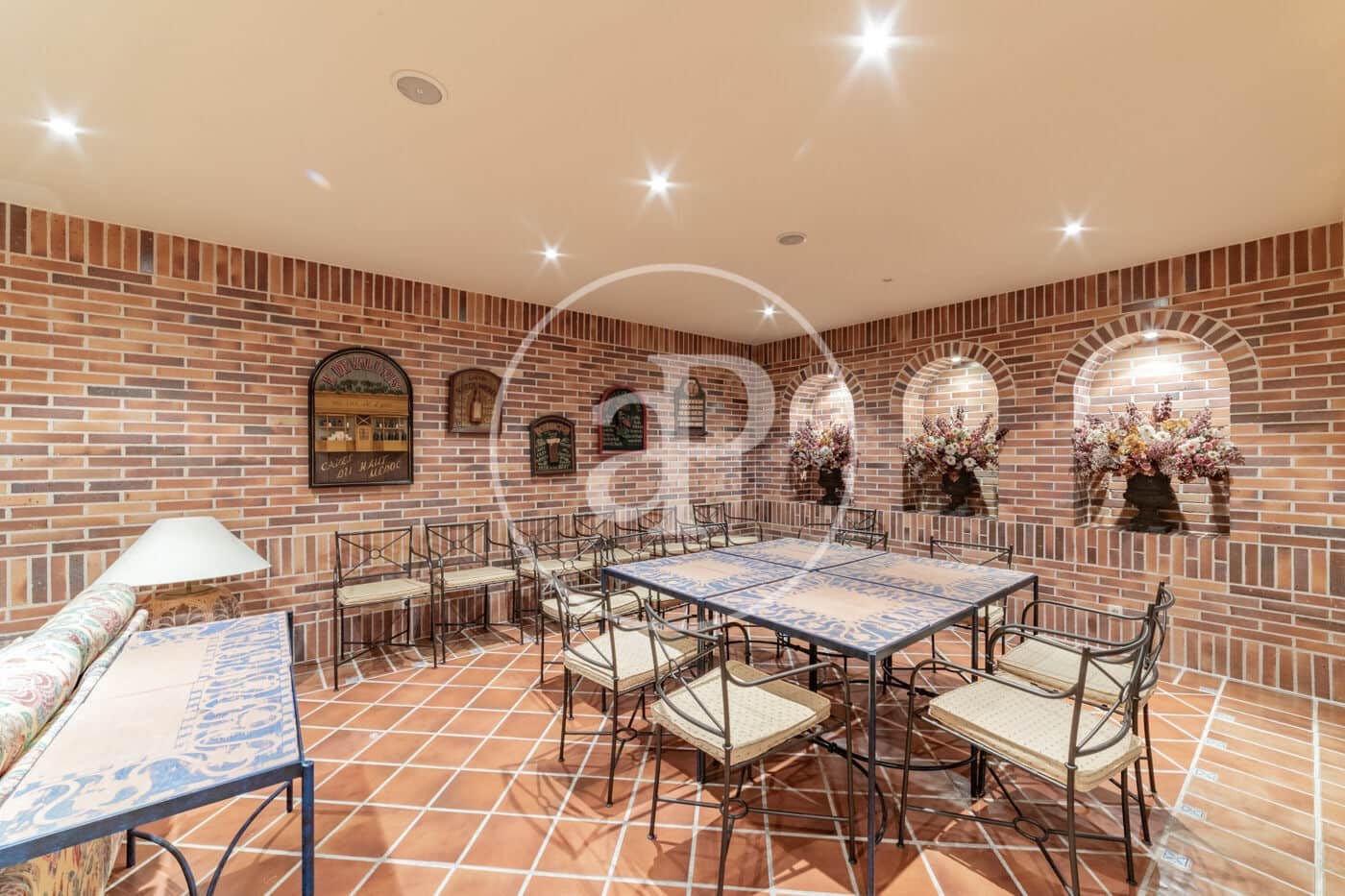 7 soverom Villa til salgs i Pozuelo de Alarcon med svømmebasseng - € 3 900 000 (Ref: 8809877)