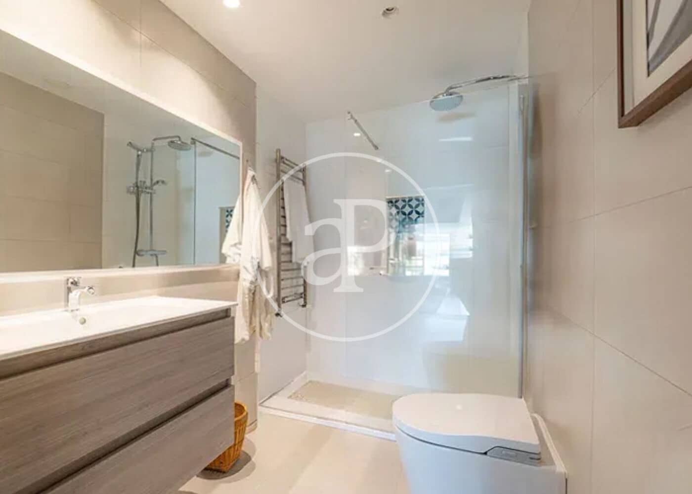 4 soveværelse Lejlighed til salg i La Moraleja med swimmingpool - € 1.850.000 (Ref: 8813415)