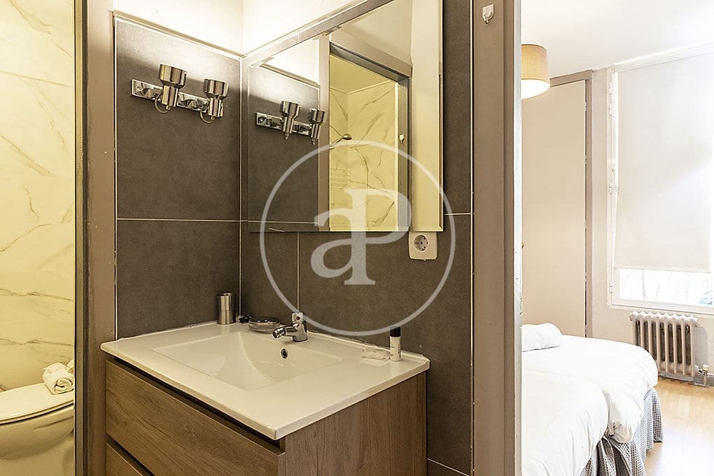 2 makuuhuone Huoneisto vuokrattavana paikassa Madrid kaupunki - 2 000 € (Ref: 8813422)