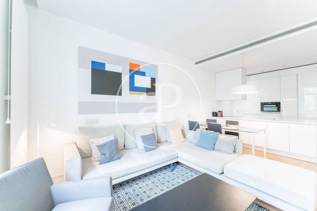 1 Zimmer Apartment zu vermieten in Almagro, Madrid Stadt - 3.200 € (Ref: 8815854)