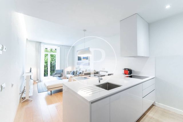 1 Zimmer Apartment zu vermieten in Almagro, Madrid Stadt - 3.200 € (Ref: 8815854)