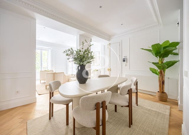 Apartamento de 3 habitaciones en Recoletos, Madrid ciudad en venta - 2.200.000 € (Ref: 8815855)