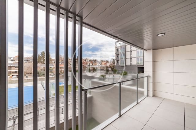3 sovrum Lägenhet att hyra i Peñagrande, Madrid stad med pool garage - 2 700 € (Ref: 8817993)