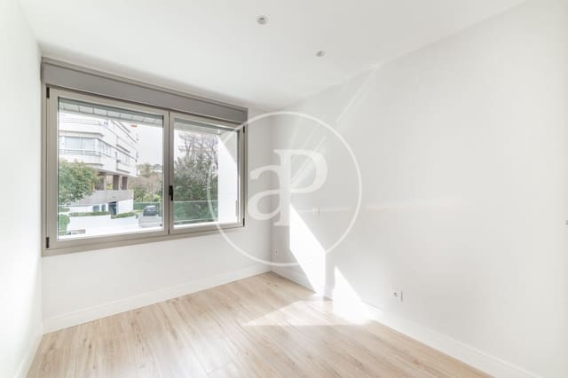 3 sovrum Lägenhet att hyra i Peñagrande, Madrid stad med pool garage - 2 700 € (Ref: 8817993)
