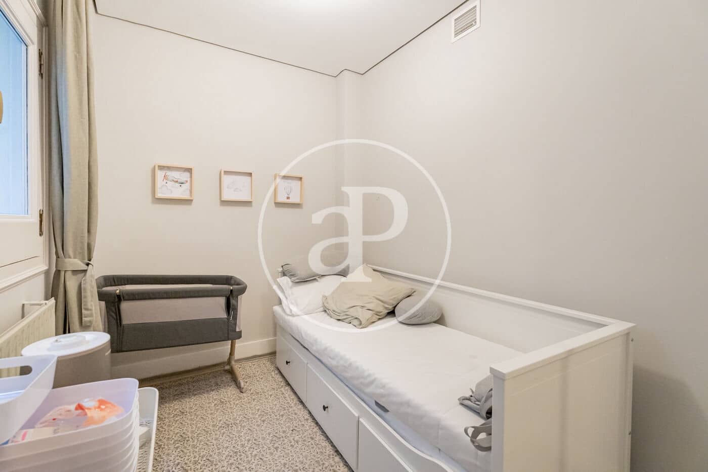 3 quarto Apartamento para arrendar em Madrid cidade - 4 000 € (Ref: 8825270)
