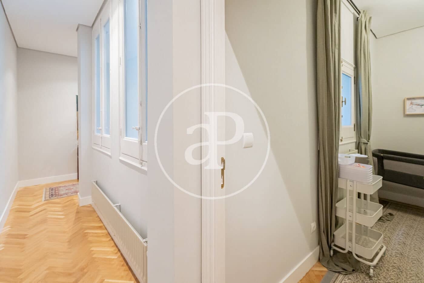 3 quarto Apartamento para arrendar em Madrid cidade - 4 000 € (Ref: 8825270)