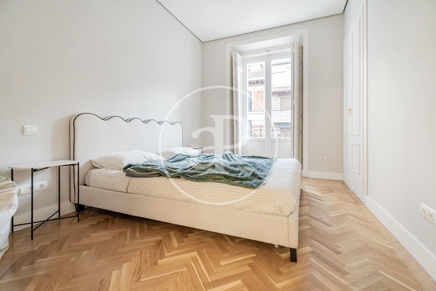 3 quarto Apartamento para arrendar em Madrid cidade - 4 000 € (Ref: 8825270)
