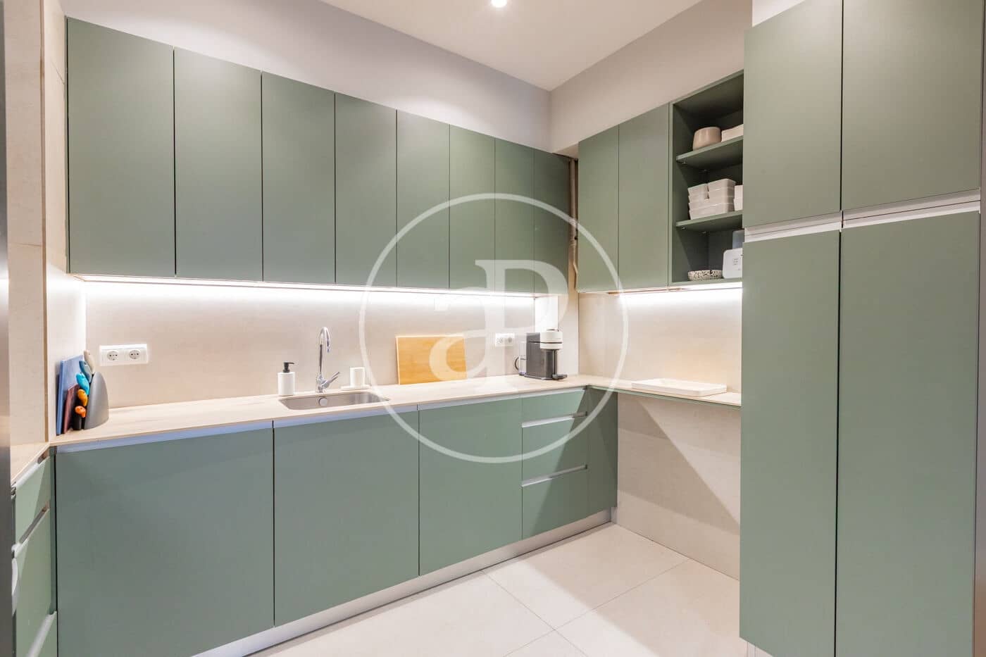 3 bedroom Apartment for rent in Madrid city - € 4,000 (Ref: 8825270)