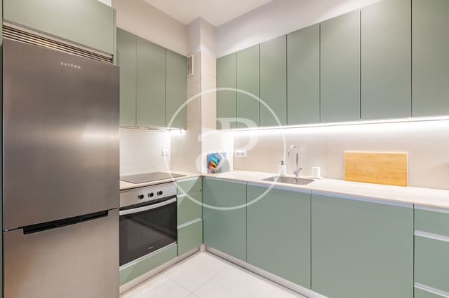 3 sovrum Lägenhet att hyra i Jerónimos, Madrid stad - 4 000 € (Ref: 8825270)