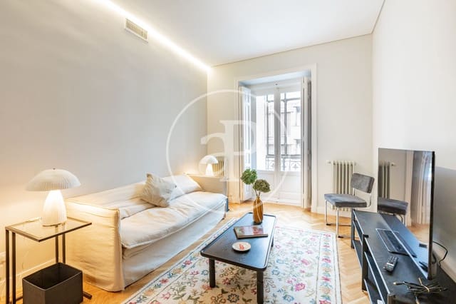 3 sovrum Lägenhet att hyra i Jerónimos, Madrid stad - 4 000 € (Ref: 8825270)
