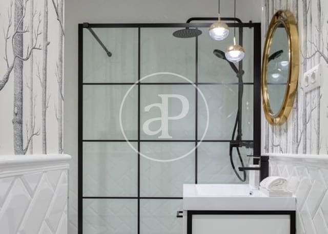 2 soveværelse Lejlighed til leje i Recoletos, Madrid by - € 4.500 (Ref: 8825283)