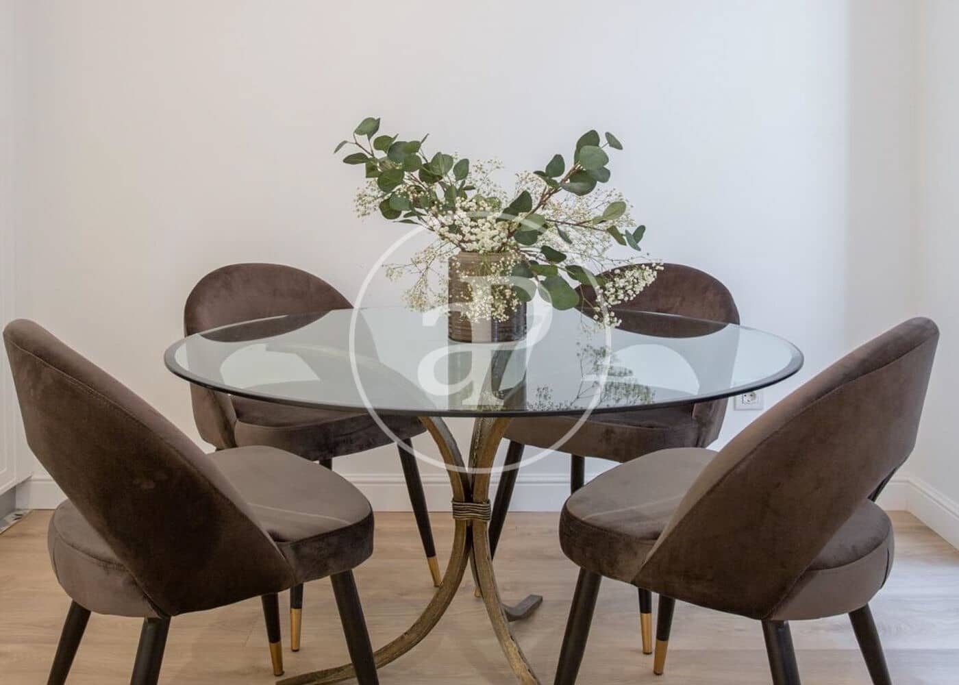 Appartement de 2 chambres à louer à Madrid ville - 4 500 € (Ref: 8825283)