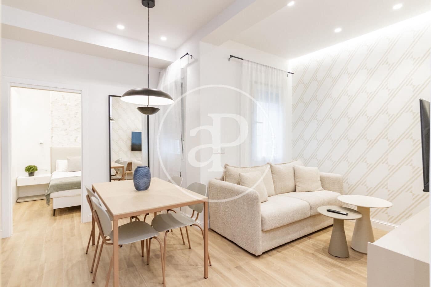 2 soveværelse Lejlighed til leje i Madrid by - € 2.550 (Ref: 8827843)