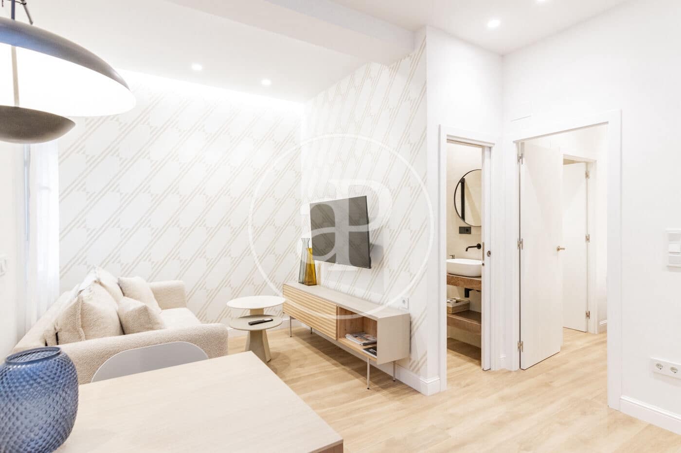 2 soveværelse Lejlighed til leje i Madrid by - € 2.550 (Ref: 8827843)