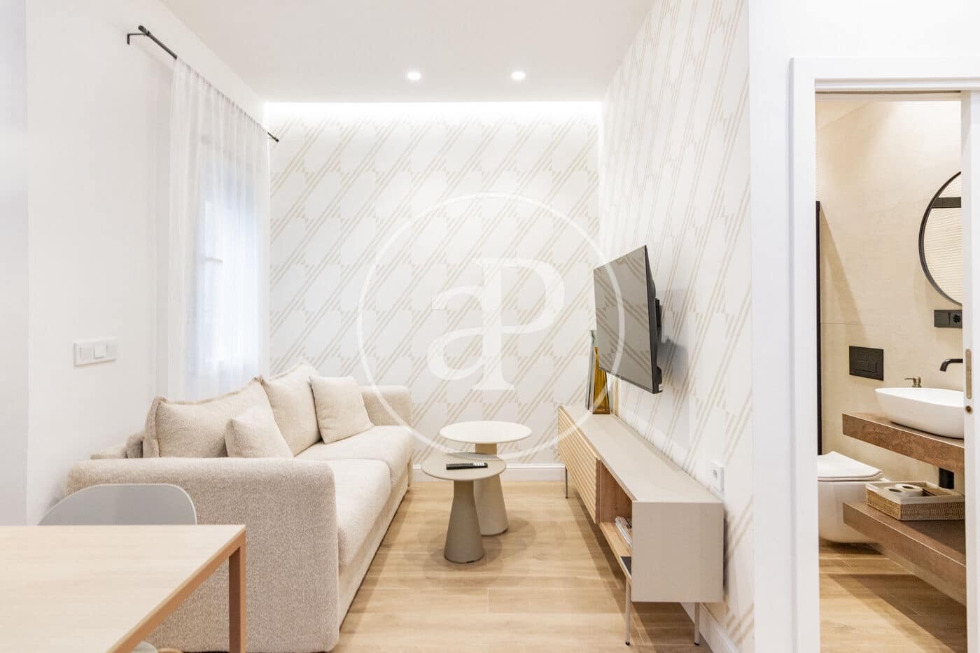 2 soveværelse Lejlighed til leje i Madrid by - € 2.550 (Ref: 8827843)