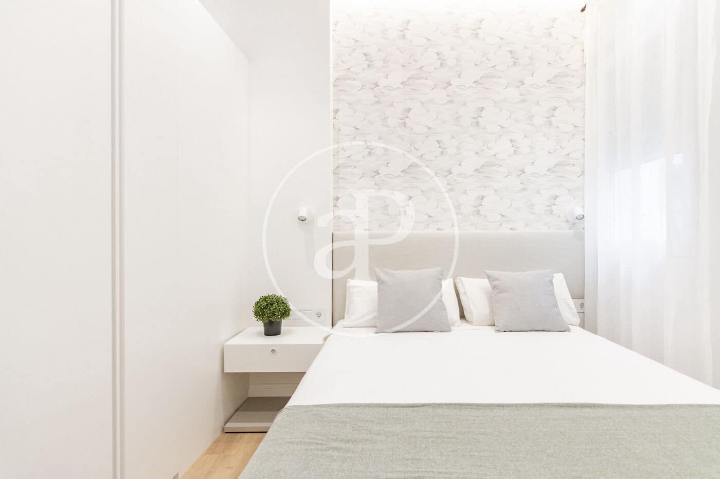 2 soveværelse Lejlighed til leje i Madrid by - € 2.550 (Ref: 8827843)