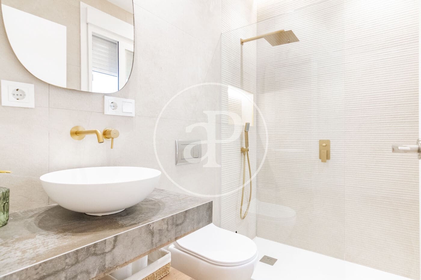 2 soveværelse Lejlighed til leje i Madrid by - € 2.550 (Ref: 8827843)