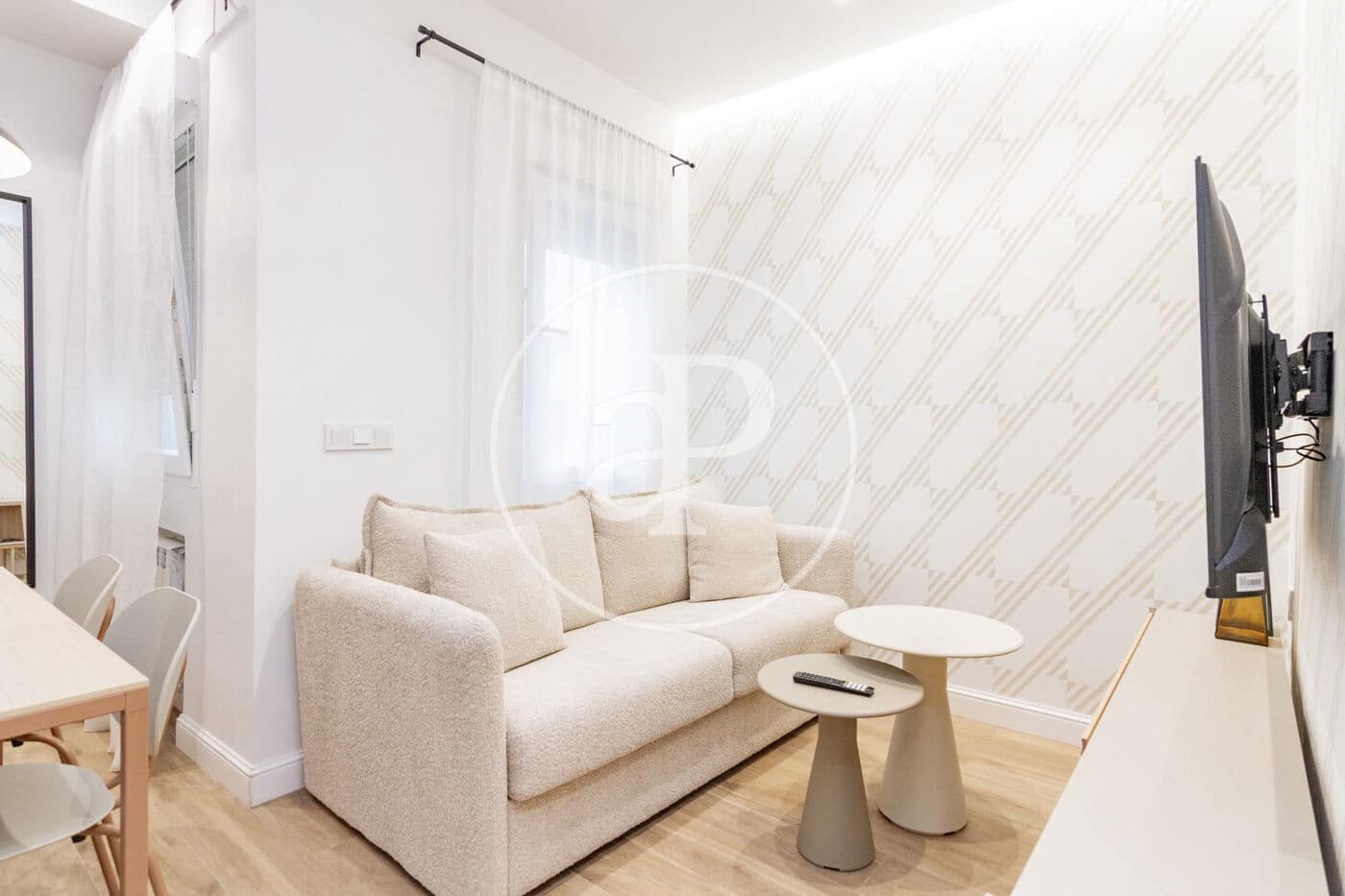 2 soveværelse Lejlighed til leje i Madrid by - € 2.550 (Ref: 8827843)