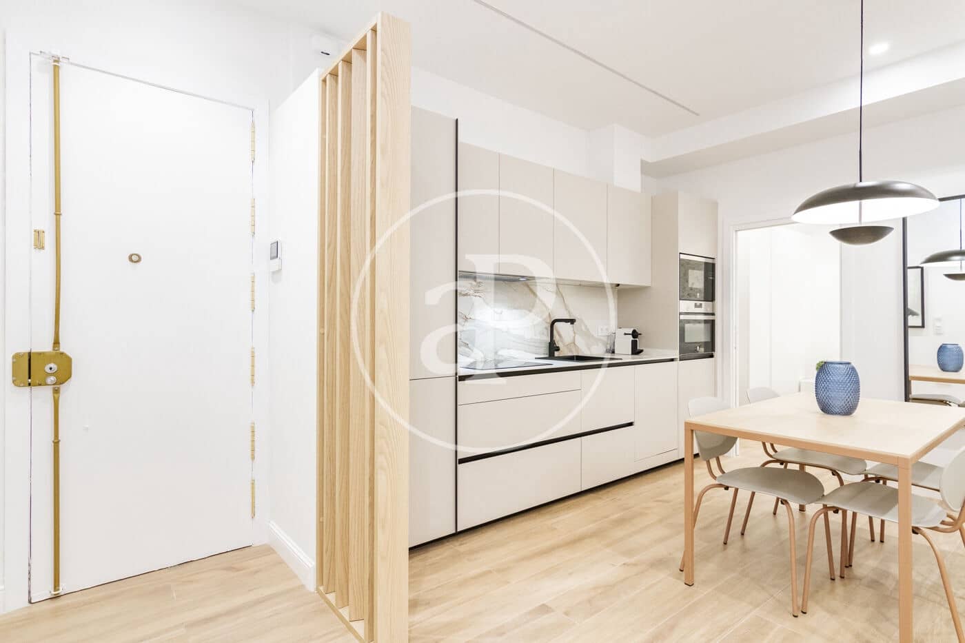 2 soveværelse Lejlighed til leje i Madrid by - € 2.550 (Ref: 8827843)