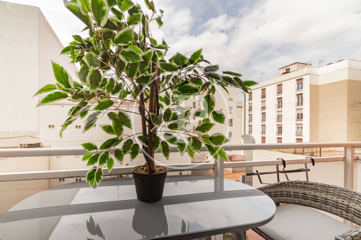 2 bedroom Apartment for rent in Madrid city - € 3,900 (Ref: 8834754)