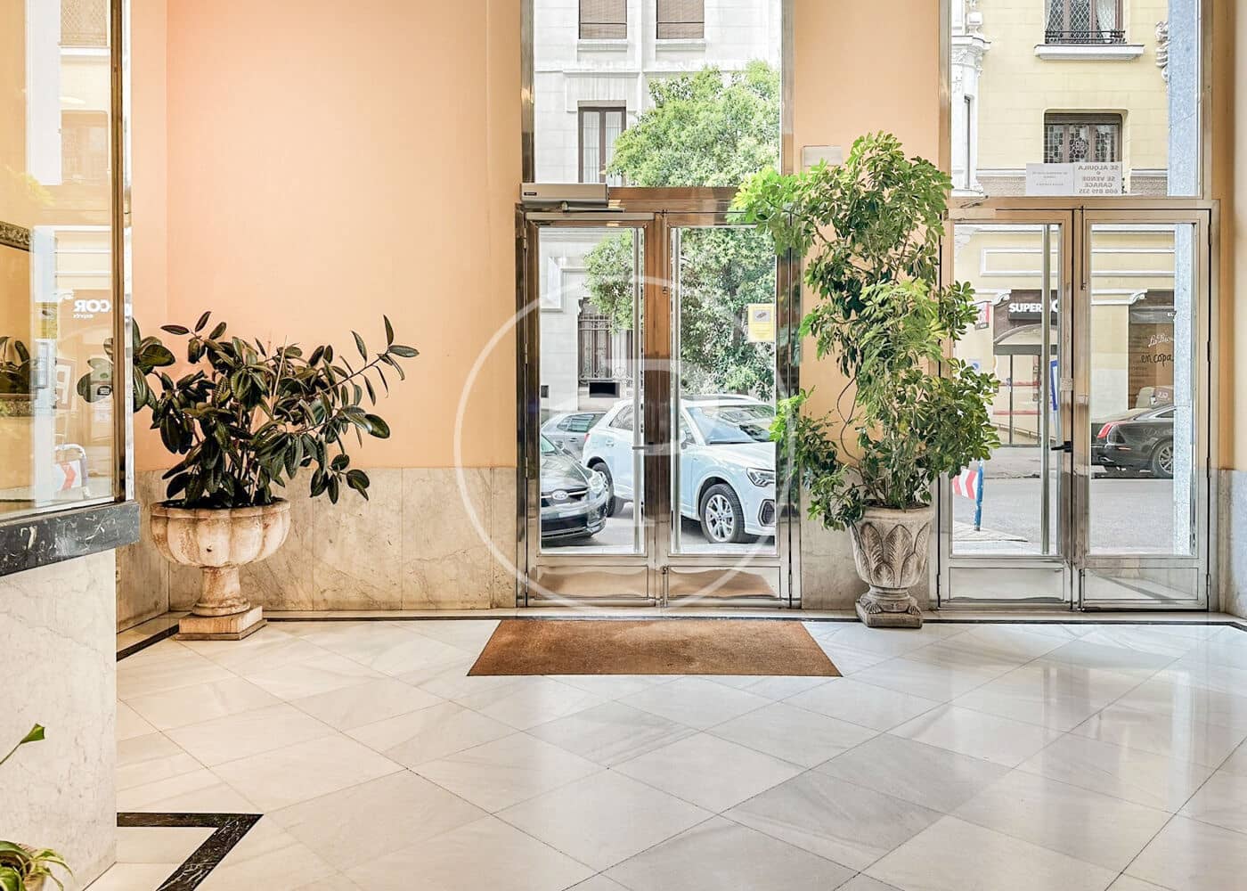 2 bedroom Apartment for rent in Madrid city - € 3,900 (Ref: 8834754)