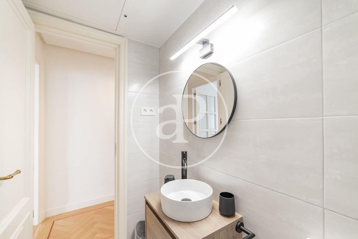 2 bedroom Apartment for rent in Madrid city - € 3,900 (Ref: 8834754)