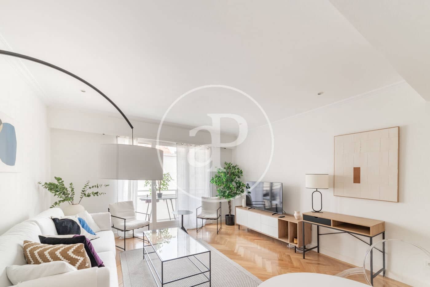 2 bedroom Apartment for rent in Madrid city - € 3,900 (Ref: 8834754)