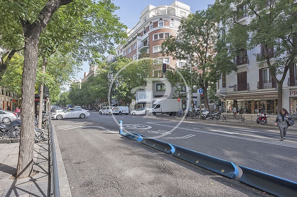 3 soveværelse Lejlighed til salg i Madrid by - € 1.809.000 (Ref: 8834755)