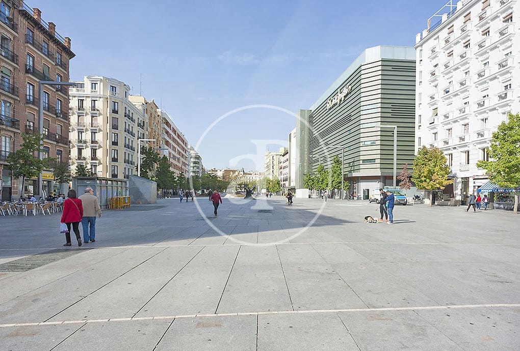 3 soveværelse Lejlighed til salg i Madrid by - € 1.809.000 (Ref: 8834755)