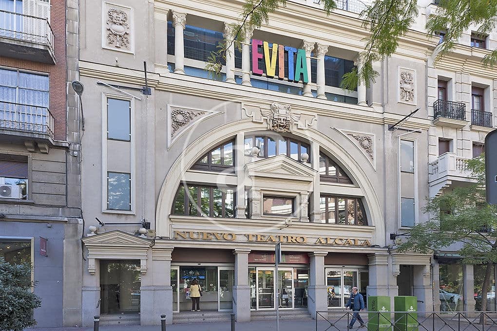 3 soveværelse Lejlighed til salg i Madrid by - € 1.809.000 (Ref: 8834755)