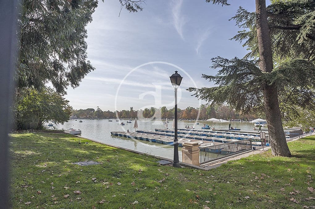 3 soveværelse Lejlighed til salg i Madrid by - € 1.809.000 (Ref: 8834755)