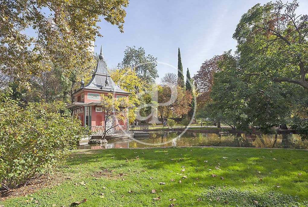 3 soveværelse Lejlighed til salg i Madrid by - € 1.809.000 (Ref: 8834755)