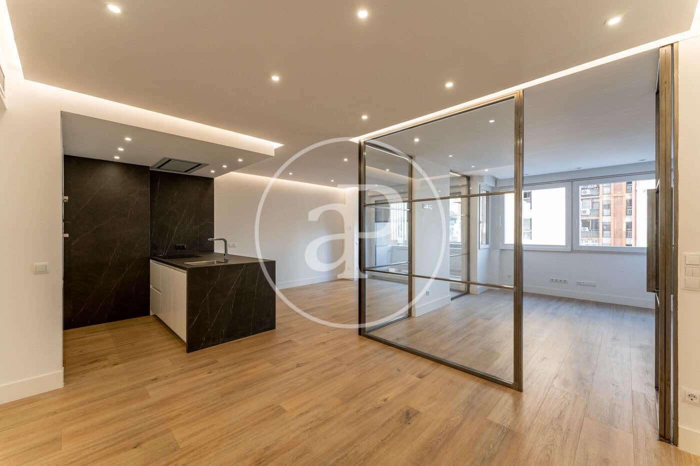 1 quarto Apartamento para arrendar em Madrid cidade com piscina - 1 900 € (Ref: 8841243)
